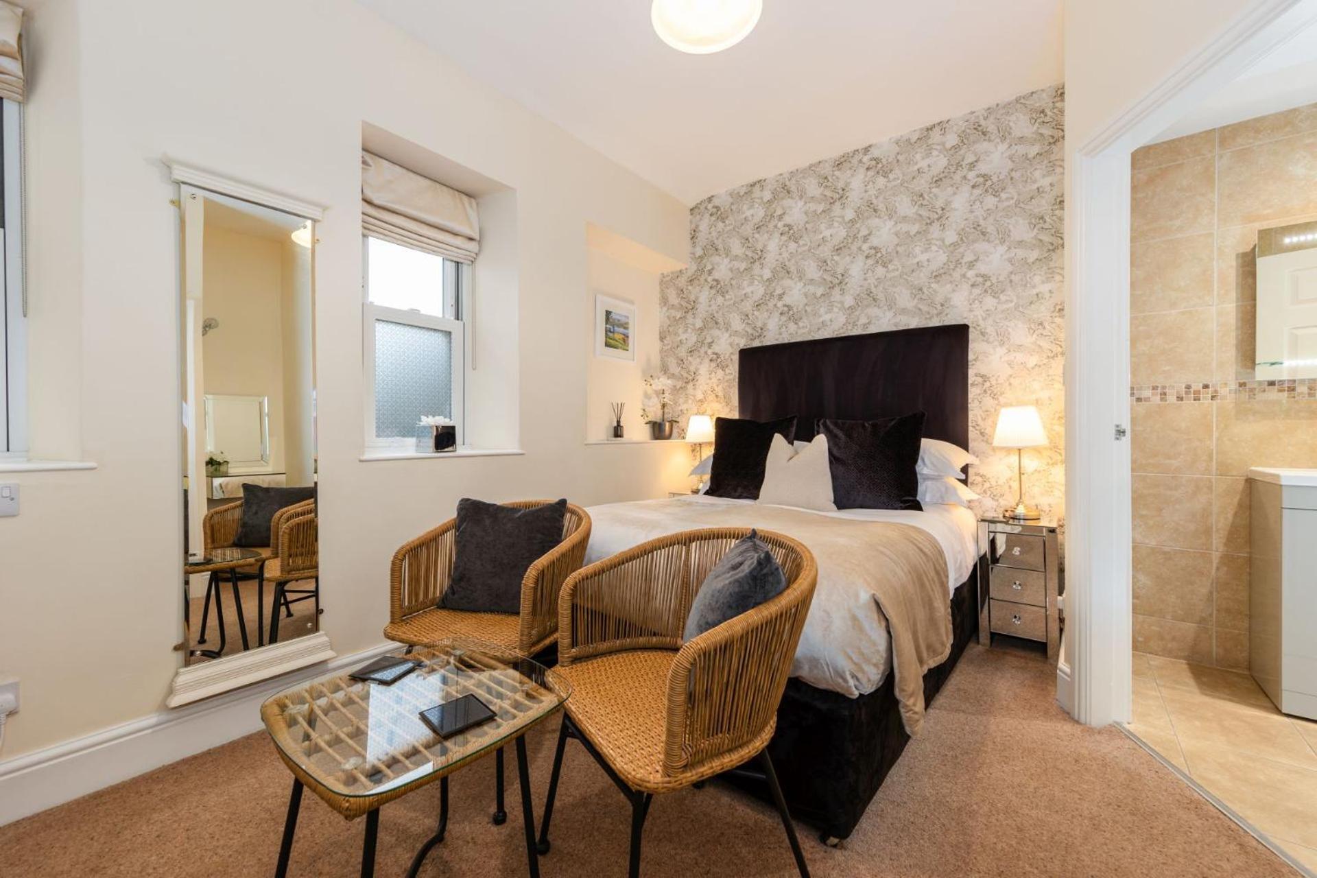 Wheatlands Lodge-Windermere - Guest House Of The Year 2024 - Adult Only - Free Car Park Exterior photo