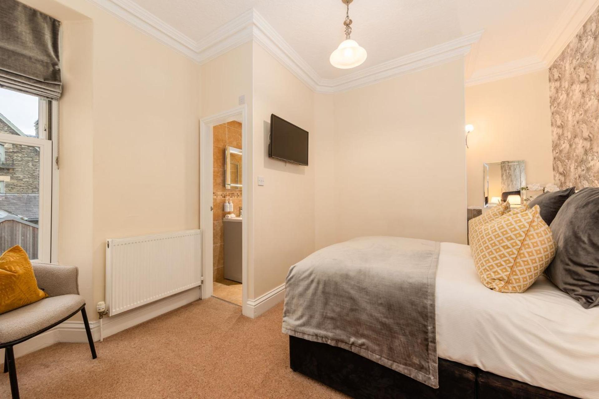Wheatlands Lodge-Windermere - Guest House Of The Year 2024 - Adult Only - Free Car Park Exterior photo