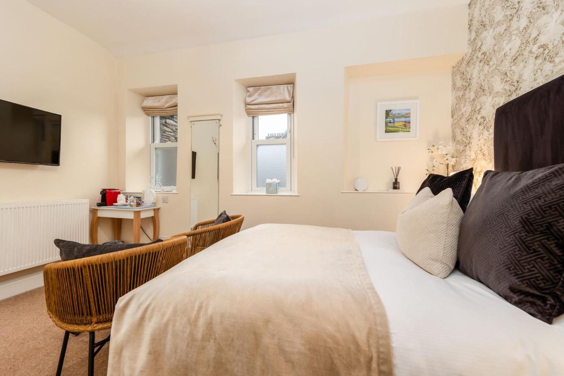 Wheatlands Lodge-Windermere - Guest House Of The Year 2024 - Adult Only - Free Car Park Exterior photo