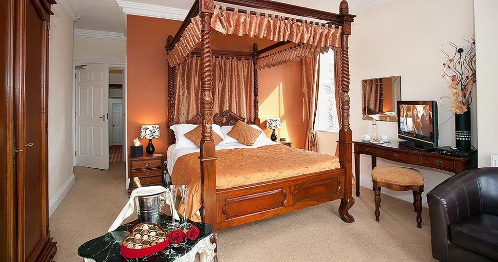Wheatlands Lodge-Windermere - Guest House Of The Year 2024 - Adult Only - Free Car Park Exterior photo