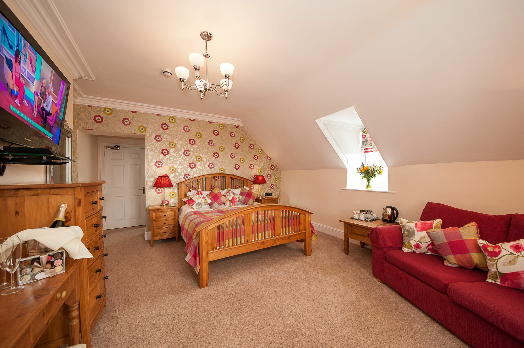 Wheatlands Lodge-Windermere - Guest House Of The Year 2024 - Adult Only - Free Car Park Exterior photo