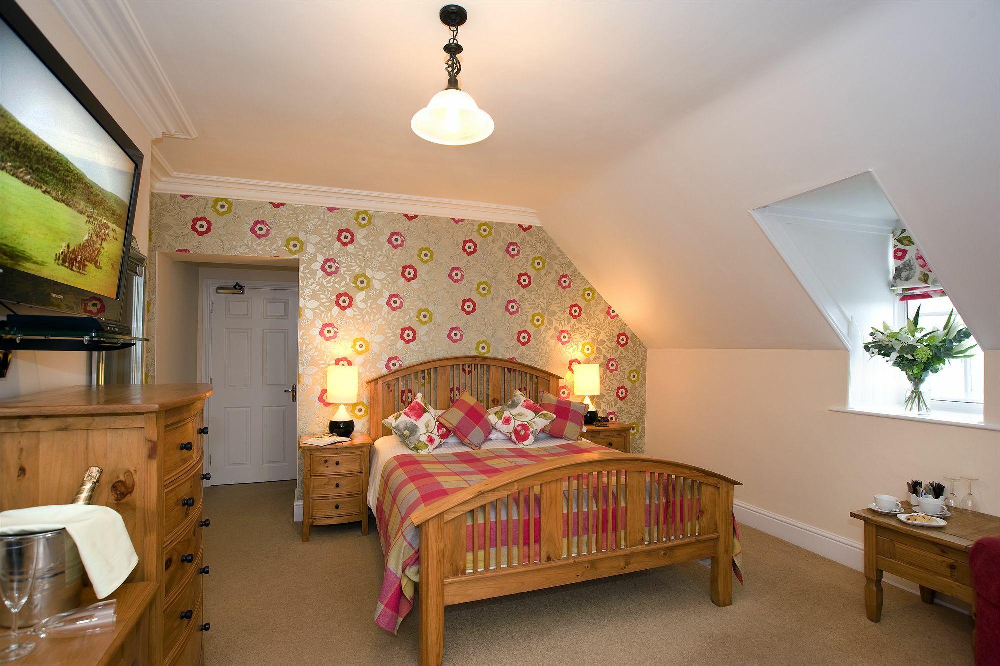 Wheatlands Lodge-Windermere - Guest House Of The Year 2024 - Adult Only - Free Car Park Exterior photo