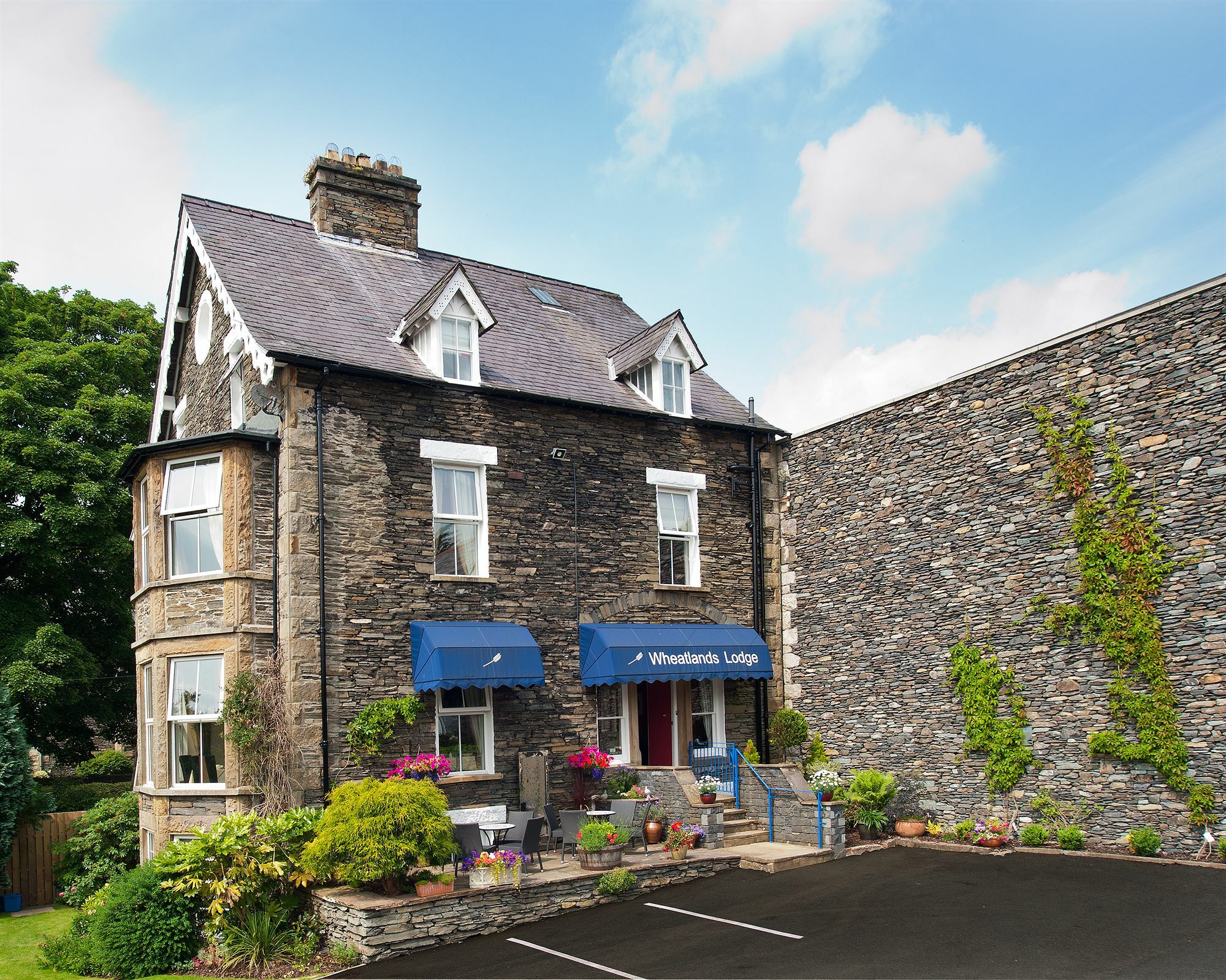 Wheatlands Lodge-Windermere - Guest House Of The Year 2024 - Adult Only - Free Car Park Exterior photo